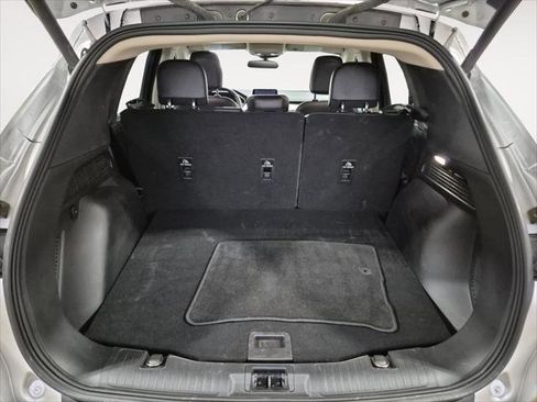 Used 2020 Ford Escape SEL image 19