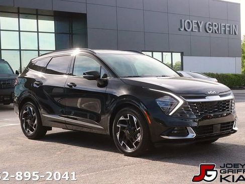 Certified 2025 Kia Sportage SX FWD image 3
