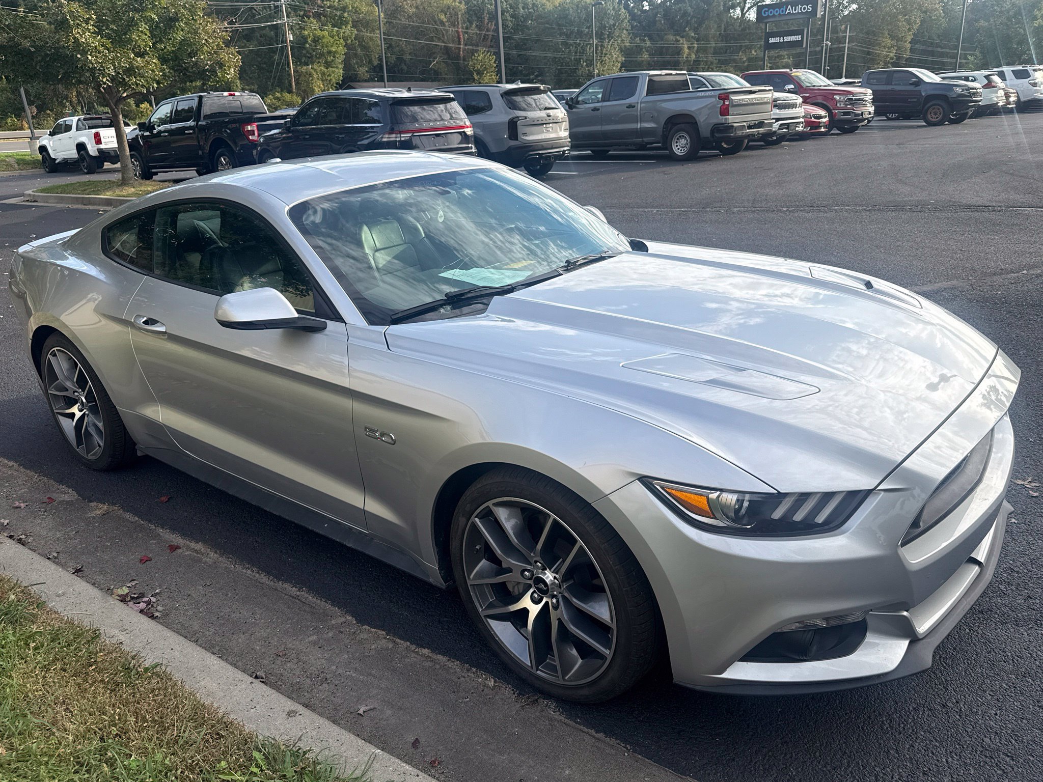 Used 2015 Ford Mustang GT Premium w/ Equipment Group 401A RWD image 3