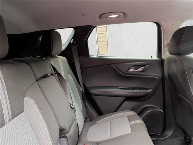Used 2023 Chevrolet Blazer LT FWD image 25