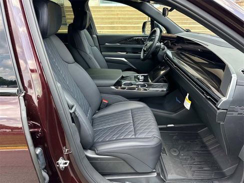 New 2026 Cadillac Escalade IQ Luxury 1 w/ LPO, Floor Liner Package image 9