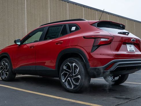 New 2026 Chevrolet Trax RS image 4