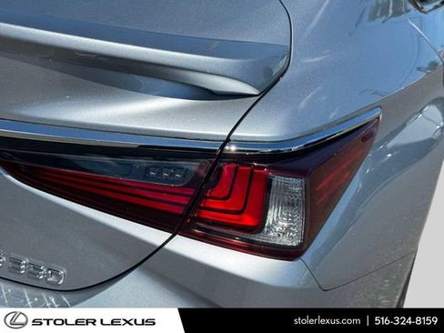 Used 2023 Lexus ES 350 w/ Premium Package FWD image 12