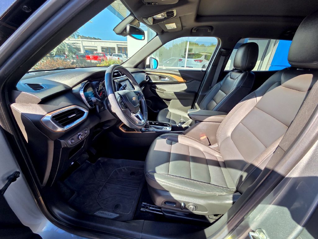 Used 2023 Chevrolet TrailBlazer ACTIV w/ Sun and Liftgate Package FWD image 15