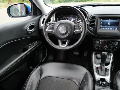 Used 2018 Jeep Compass Latitude w/ Popular Equipment Group AWD/4WD image 21