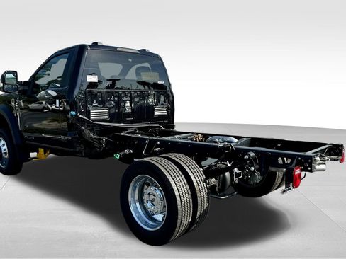 New 2026 Ford F450 XLT w/ XLT Value Package image 9