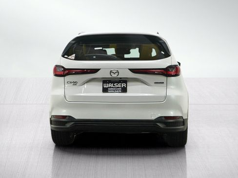 Certified 2024 MAZDA CX-90 Plug-In Hybrid w/ Preferred AWD/4WD image 4