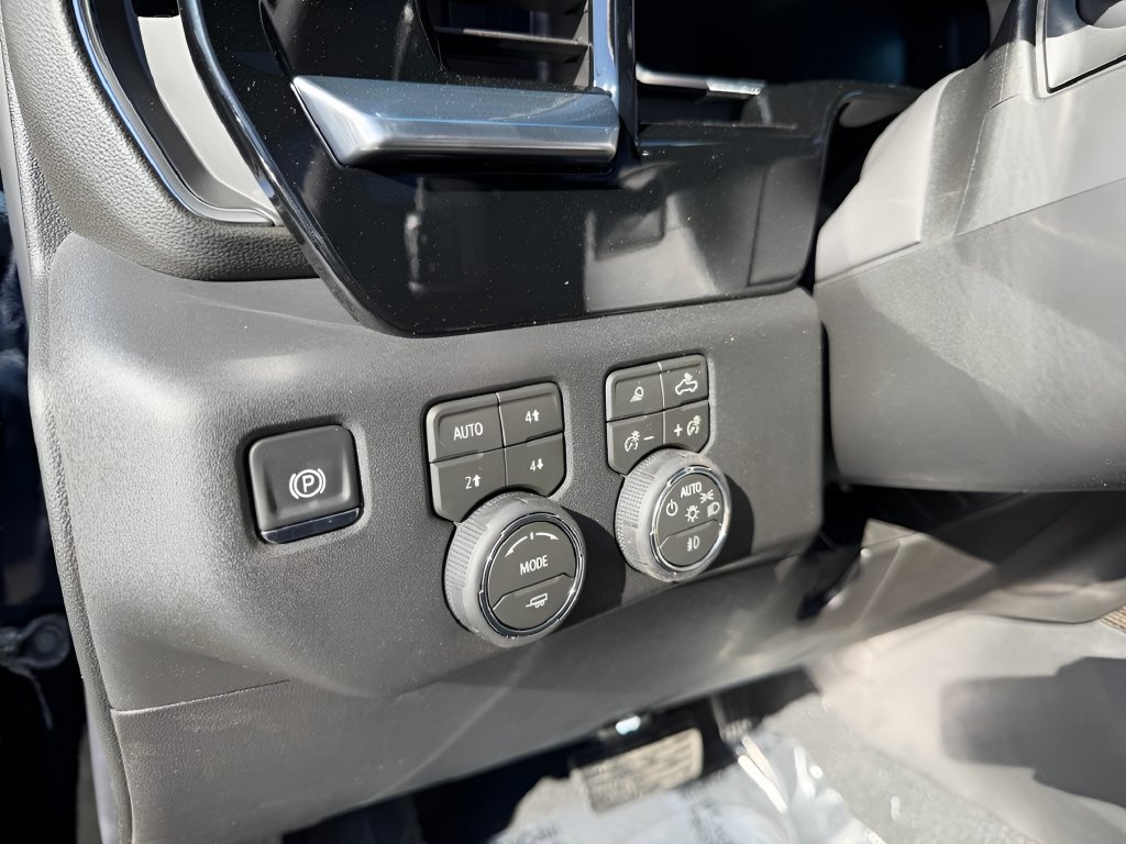 Used 2026 Chevrolet Silverado 1500 RST w/ RST All Star Premium Package AWD/4WD image 14