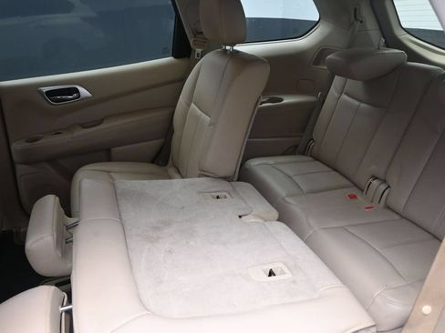 Used 2014 Nissan Pathfinder Platinum w/ Platinum Premium Package AWD/4WD image 22