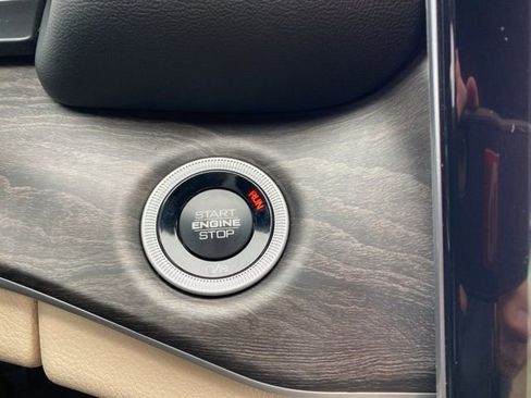 New 2025 Jeep Grand Cherokee L Limited image 22