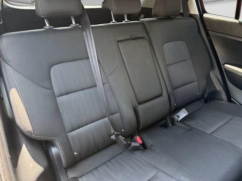 Used 2020 Kia Sportage LX AWD/4WD image 16