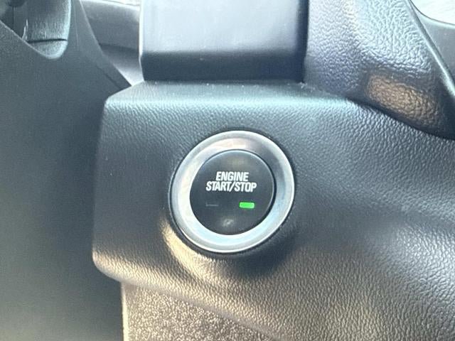 Used 2024 GMC Terrain SLE w/ Driver Convenience Package FWD image 23