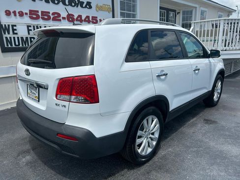 Used 2011 Kia Sorento EX FWD image 7