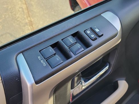 Used 2020 Toyota 4Runner SR5 Premium image 20