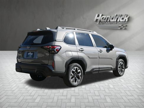 New 2026 Subaru Forester Premium w/ Premium/Limited Package AWD/4WD image 9