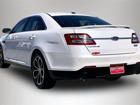 Used 2018 Ford Taurus SHO w/ Driver Assist Package image 4