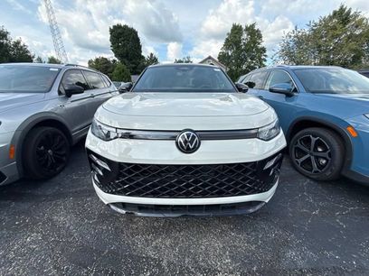 New 2026 Volkswagen Tiguan SE R-Line