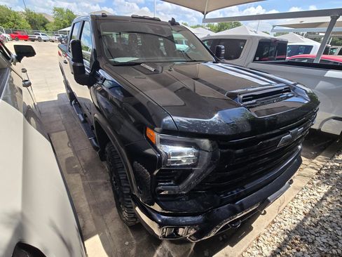 Certified 2024 Chevrolet Silverado 2500 LT w/ Midnight Edition AWD/4WD image 2