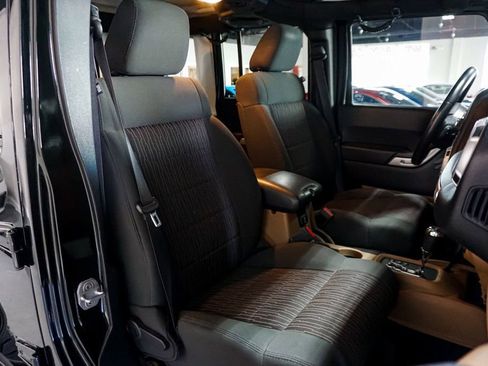 Used 2012 Jeep Wrangler Unlimited Sahara w/ Connectivity Group image 42