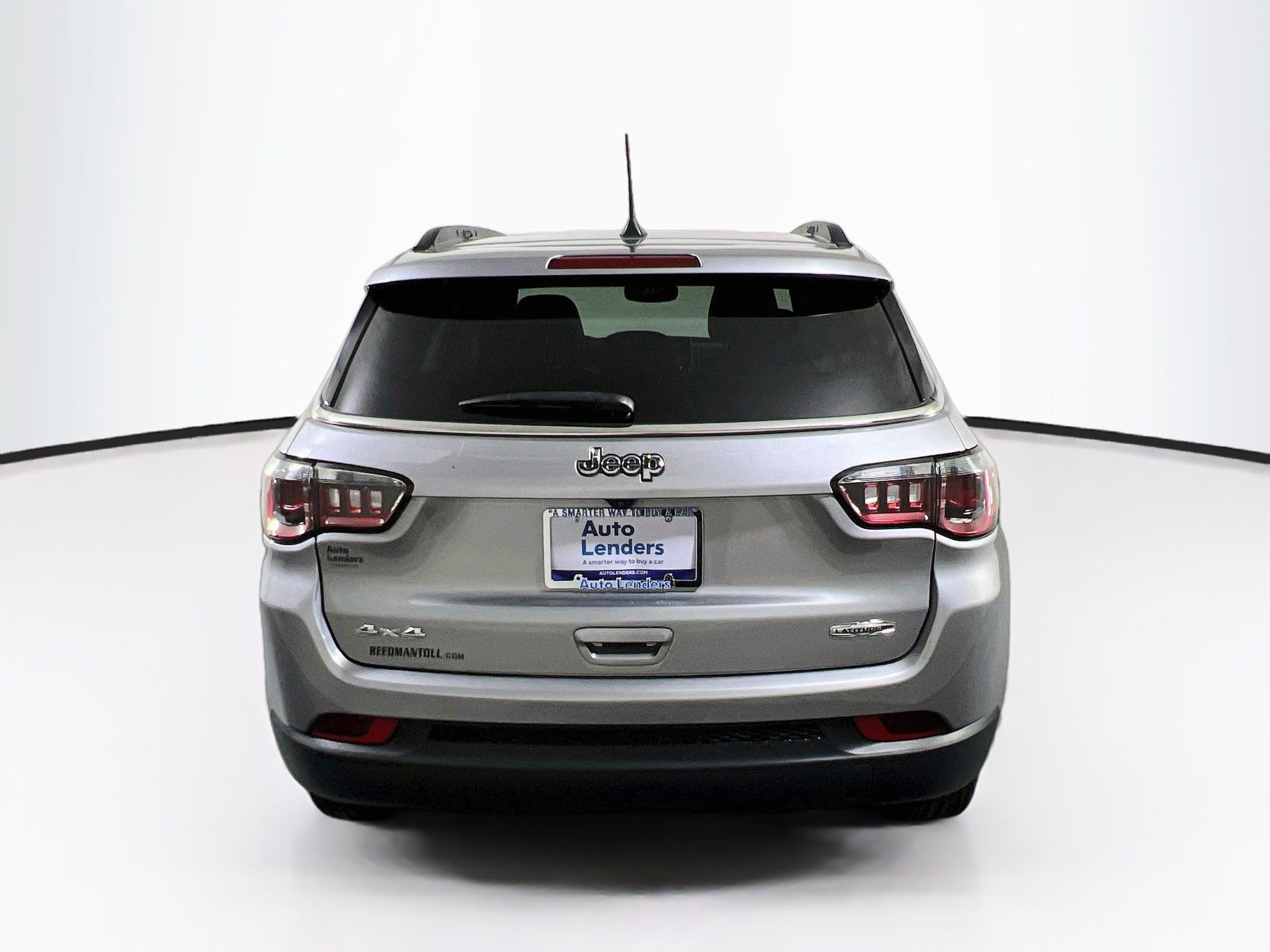 Used 2024 Jeep Compass Latitude w/ Sun and Sound Group AWD/4WD image 6