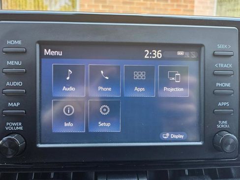 Used 2019 Toyota RAV4 LE AWD/4WD image 44