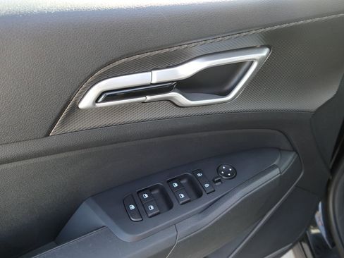 Used 2023 Kia Sportage LX image 13