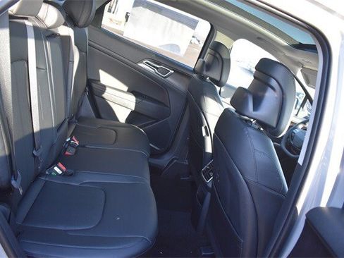 New 2026 Kia Sportage EX image 15