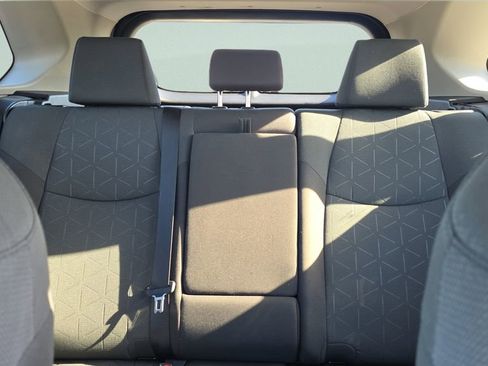 Used 2024 Toyota RAV4 XLE FWD image 10