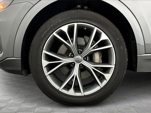 Used 2020 Audi Q8 Premium w/ Black Optic Package image 35