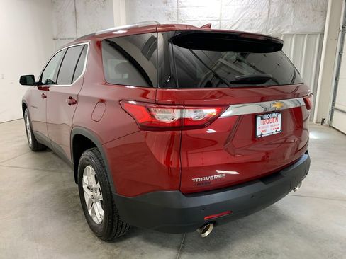 Used 2018 Chevrolet Traverse LT FWD image 5