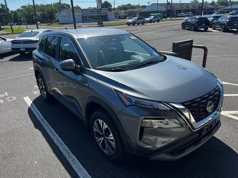 Used 2023 Nissan Rogue SV AWD/4WD image 12