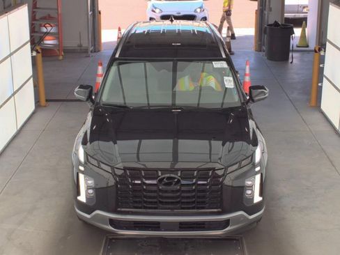 Used 2024 Hyundai Palisade SEL FWD image 2