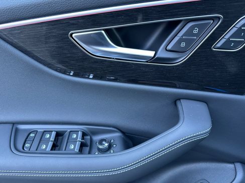New 2026 Audi Q8 Premium Plus image 9