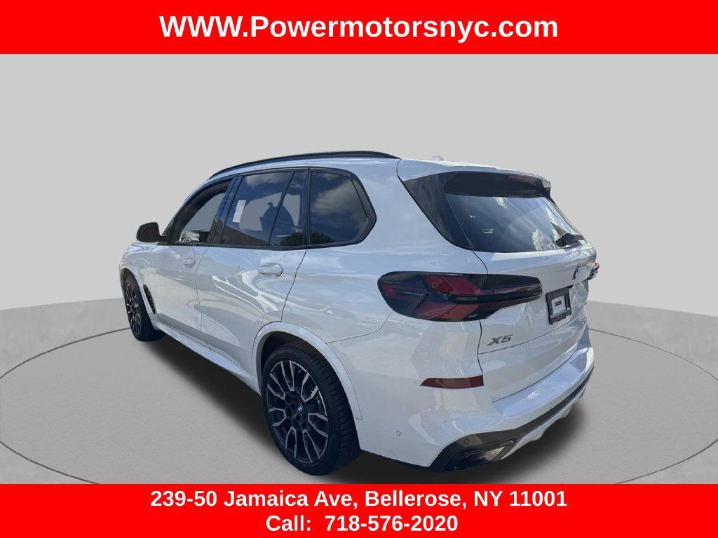 Used 2024 BMW X5 xDrive40i w/ M Sport Package AWD/4WD image 6