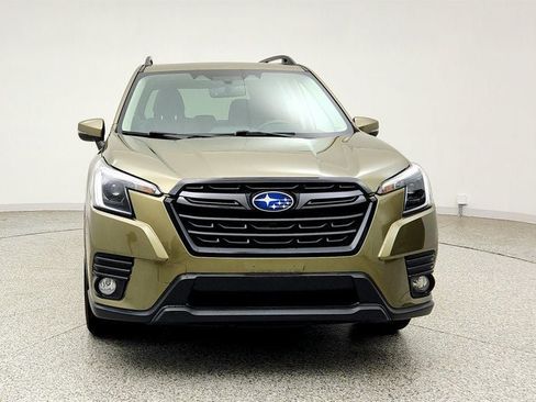 Used 2023 Subaru Forester Limited AWD/4WD image 2