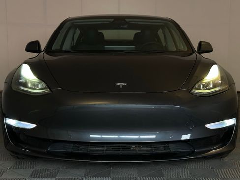 Used 2023 Tesla Model 3 Standard Range image 22
