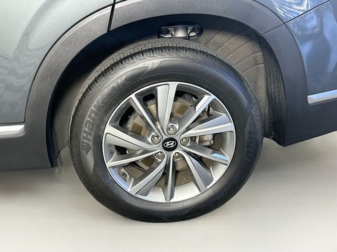 Used 2019 Hyundai Santa Fe Limited FWD image 11