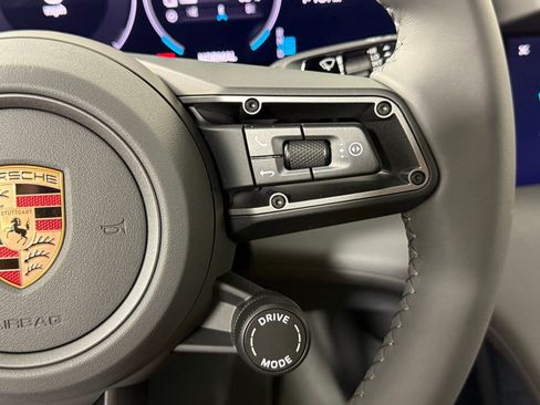 Certified 2026 Porsche Taycan AWD/4WD image 27