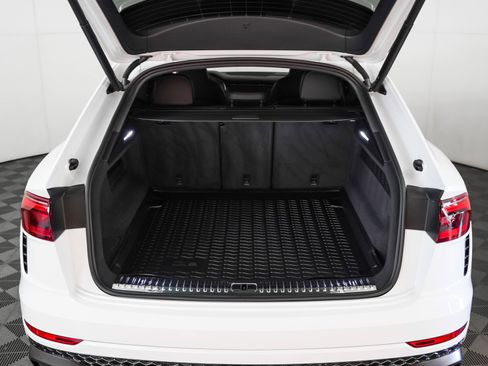 Used 2025 Audi RS Q8 performance image 12