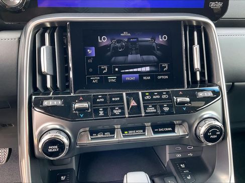 New 2026 Lexus LX 700h Luxury AWD/4WD image 13