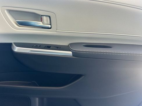 New 2026 Toyota Sienna Limited FWD image 20