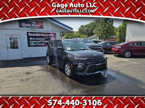 Used 2022 Kia Soul LX FWD image 1