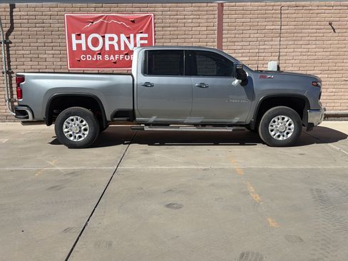 Used 2024 Chevrolet Silverado 2500 LTZ w/ LTZ Plus Package image 13
