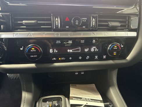 New 2026 Nissan Pathfinder SL AWD/4WD image 14