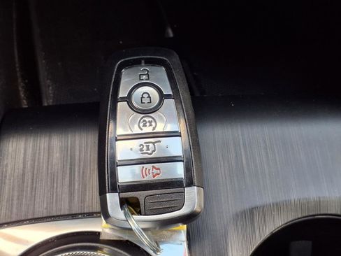 Certified 2022 Ford Escape SEL w/ Technology Package image 25