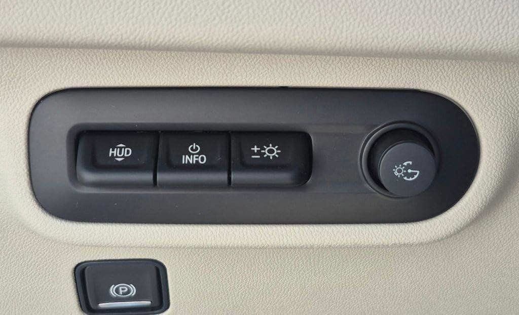 Used 2024 GMC Terrain Denali w/ Denali Premium Package AWD/4WD image 88