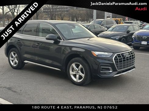 Used 2023 Audi Q5 2.0T Premium w/ Convenience Package image 5