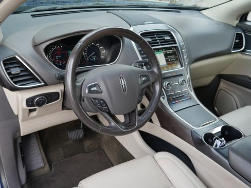 Used 2018 Lincoln MKX Reserve image 4