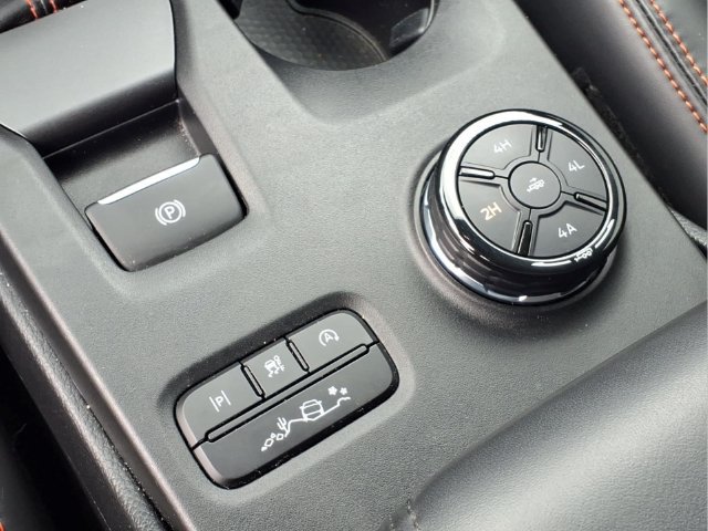 Used 2025 Ford Ranger Raptor AWD/4WD image 10