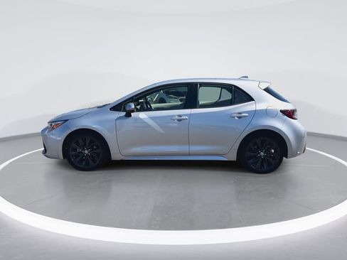 Used 2025 Toyota Corolla XSE FWD image 5